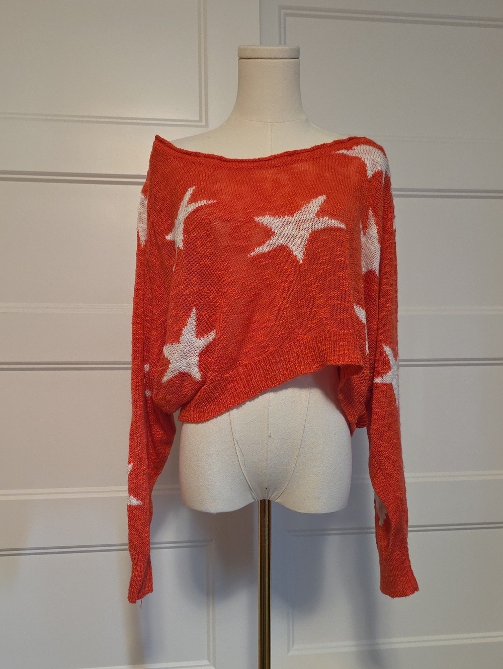 Off-Shoulder Red Star-Print Cropped Sweater